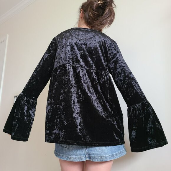 Wrangler Retro Crushed Velvet Bell Sleeve Top M | Western Boho Cowgirlcore - Picture 3 of 8